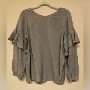 PLEIONE Anthropologie Women’s Dark Gray & White Striped Ruffle Sleeve Top Size L